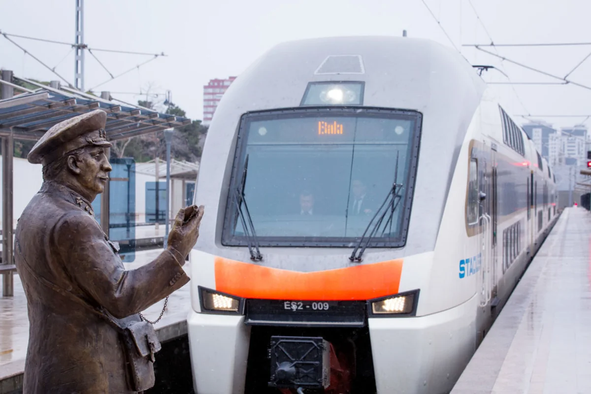 Baku-Sumgayit electric train schedule changes