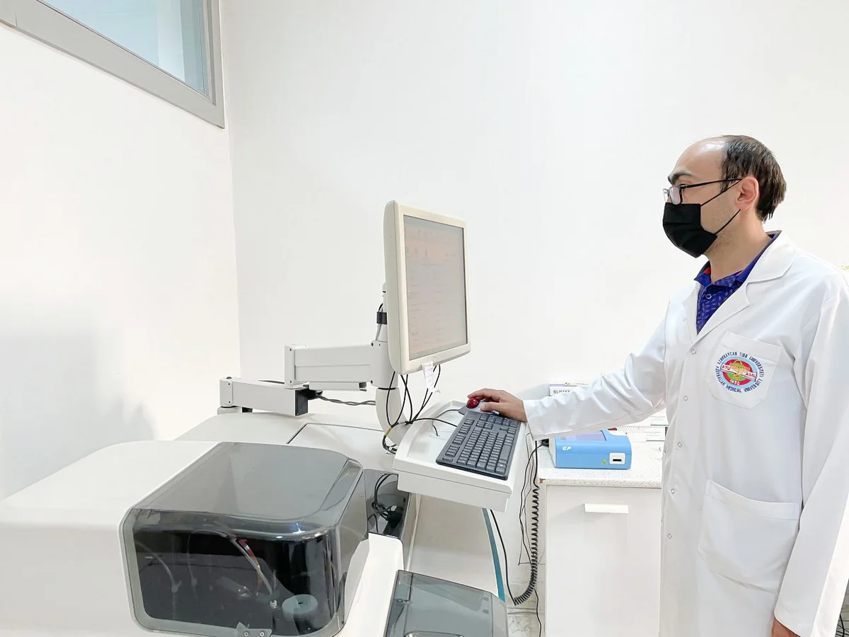 Mikrobioloq alim: ​​​​​​​“Vaksinlərin fəsadları, yan təsiri ilə bağlı qorxular əsassızdır”