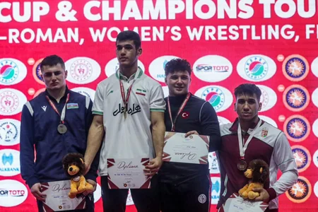 Azərbaycan güləşçiləri Zəfər kubokuunda 22 medal qazanıblar