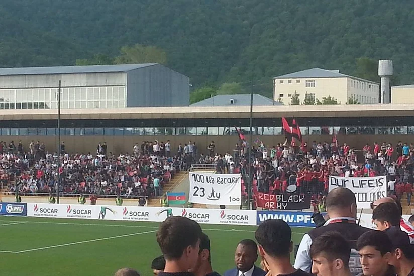 Futbol üzrə Keşlə - Qəbələ oyununda azarkeşlər maraqlı addım atıblar