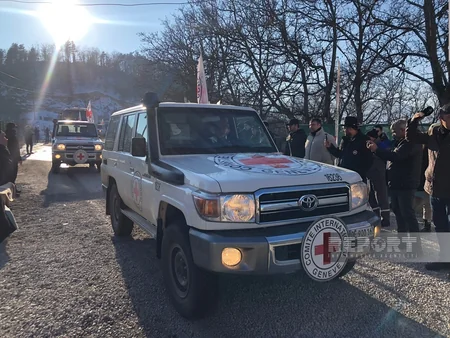 В Ханкенди беспрепятственно проехали автомобили МККК