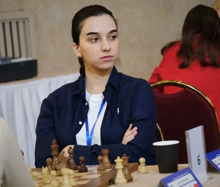 Азербайджанская шахматистка одержала 4 победы подряд на чемпионате Европы