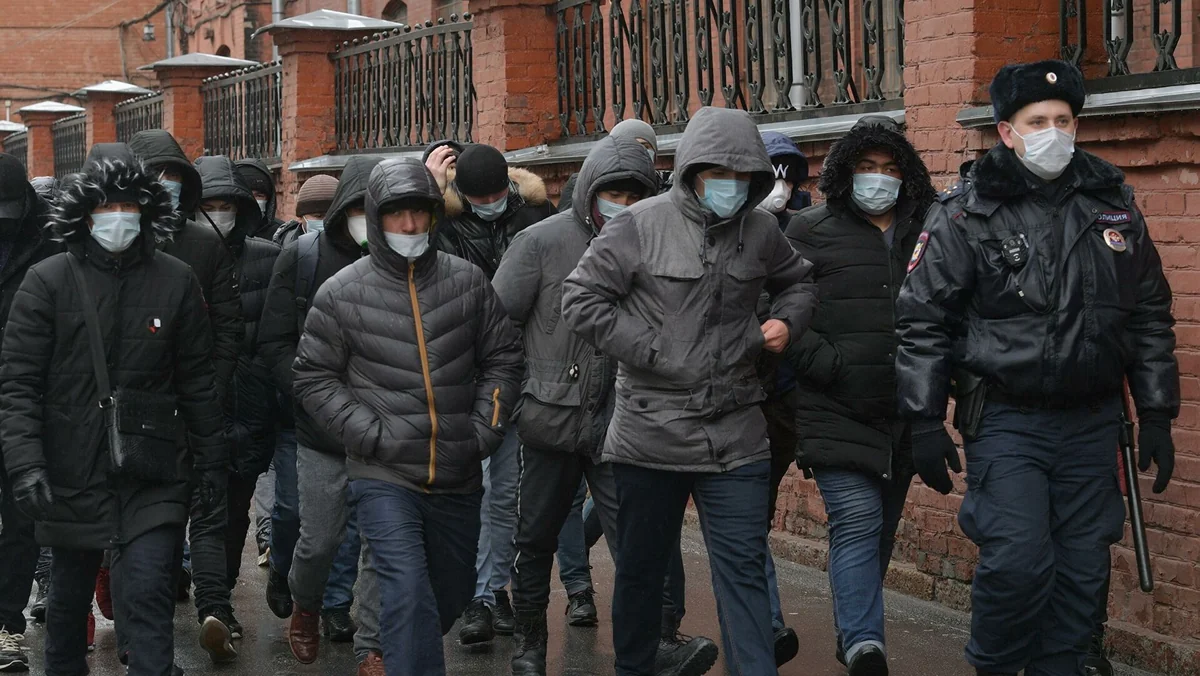 Мигранты из стран СНГ стали реже совершать преступления в России
