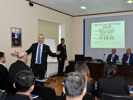 Azərbaycanda ilk dəfə FİFA-nın futzal hakimləri və hakim-inspektorları üçün seminarı başlayıb