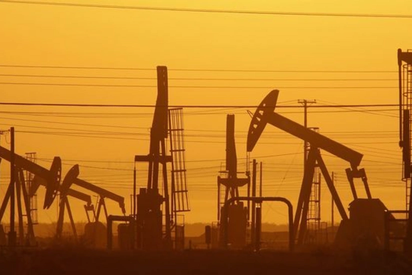 ABŞ-ın xam neft ehtiyatları 5,5 mln barel azalıb