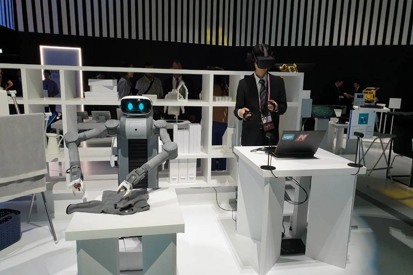 Leonardo da Vinci and robots at the G20 summit in Osaka - PHOTOS