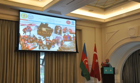 Türkiyəli mütəxəssislər FHN-də tibb heyəti üçün təlim keçib