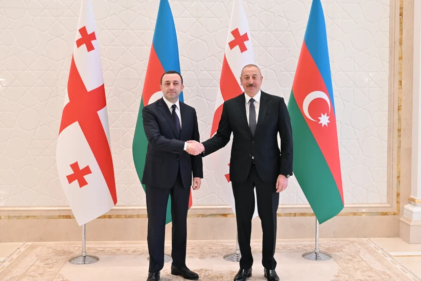 Azərbaycan Prezidentinin Gürcüstanın Baş naziri ilə təkbətək görüşündə müzakirə edilən məsələlər açıqlanıb