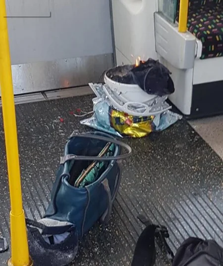 London metrosundakı terror hücumundan sonra 18 nəfər xəstəxanaya yerləşdirilib - YENİLƏNİB-5