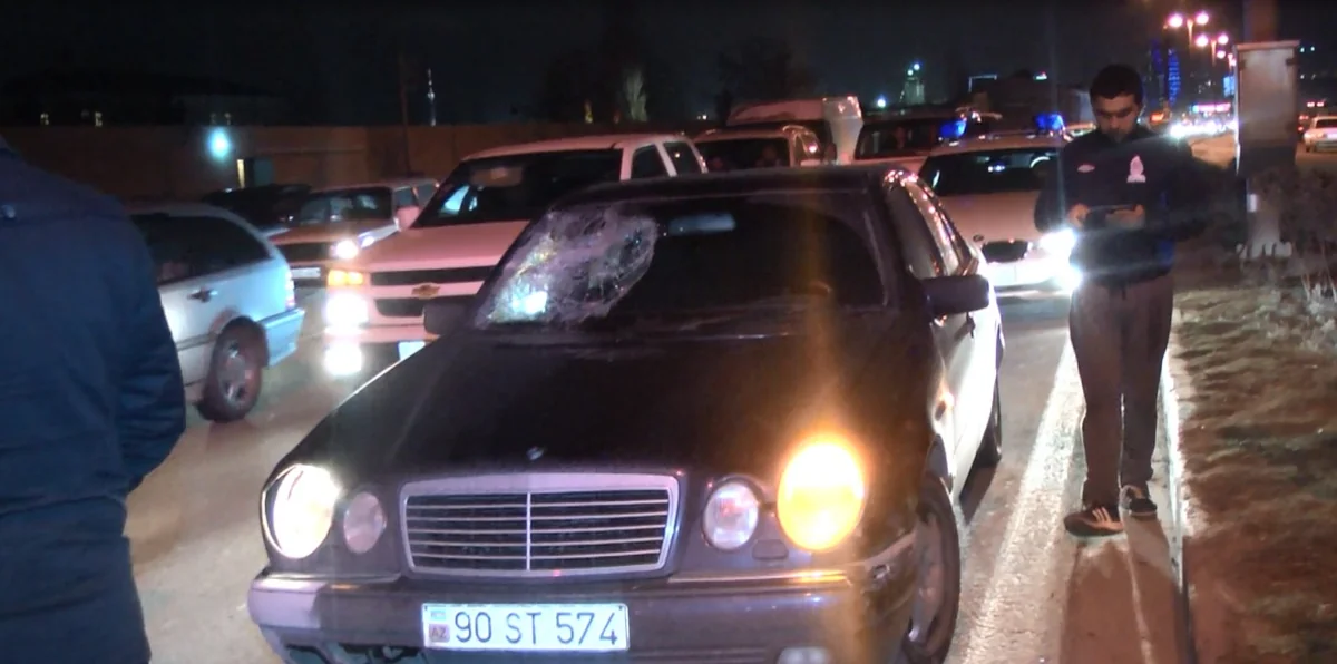 ​Bakıda yolu keçmək istəyən qadın piyada vurulub