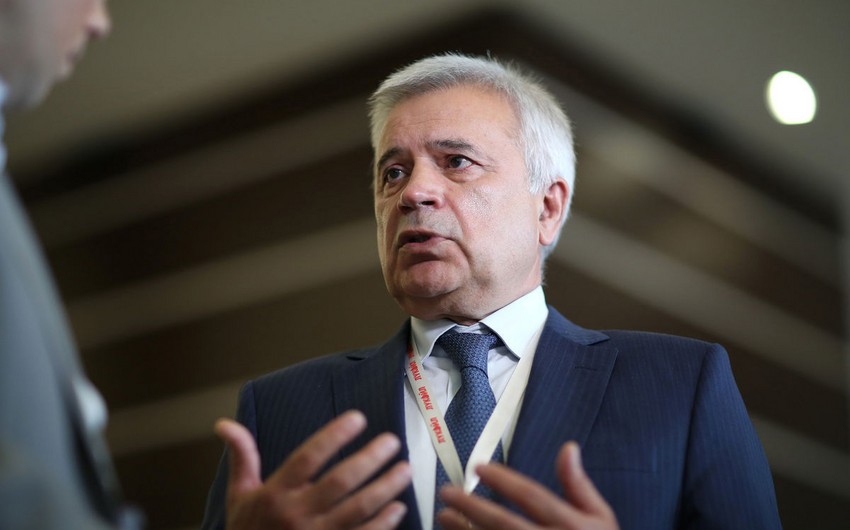 “Forbes”: Vahid Ələkbərov 2,1 milyard ABŞ dolları zərərə düşdü