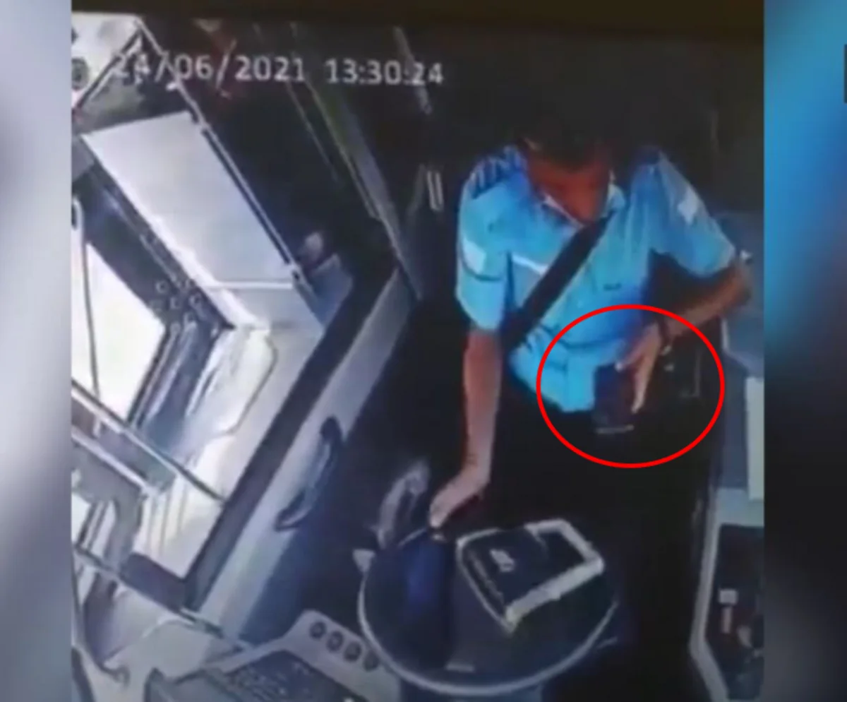 “BakuBus”un sürücüsünün hərəkətinə görə şirkətə xəbərdarlıq olunub - VİDEO