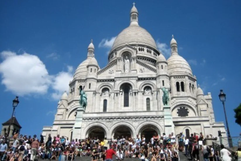 Basilica of Sacred Heart of Paris closes for first time in its history