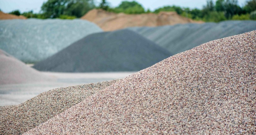 Azerbaijan increases construction sand production by over 26%