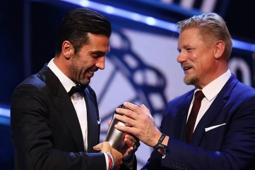 Буффон признан лучшим голкипером 2017 года