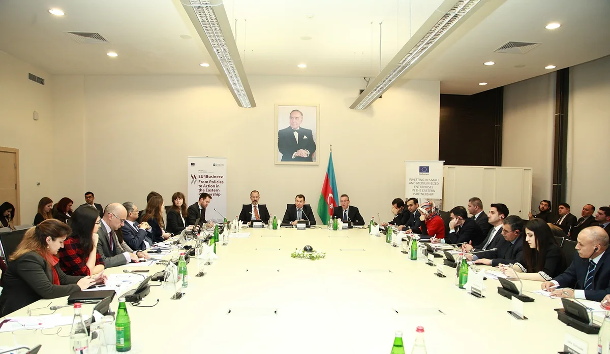 İqtisadiyyat Nazirliyi kiçik və orta sahibkarlıqla bağlı seminar keçirib