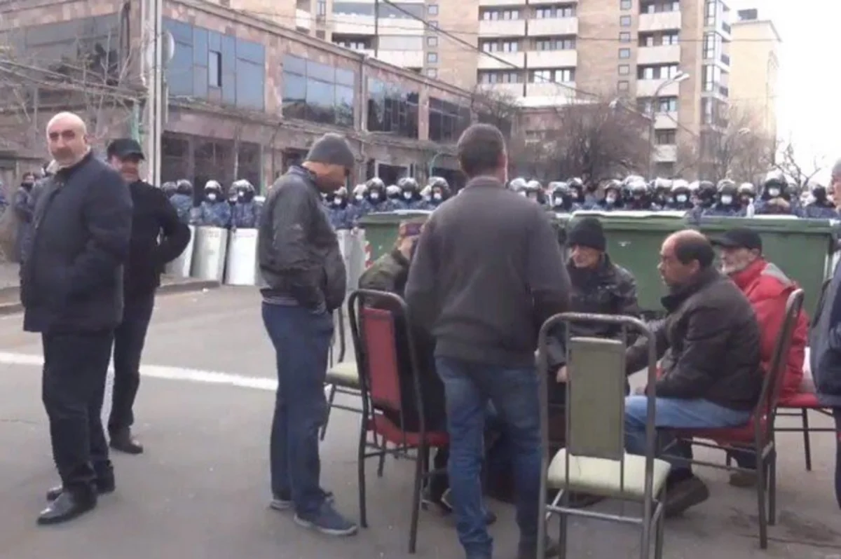 Ermənistanda müxalifətin itaətsizlik aksiyası davam edir