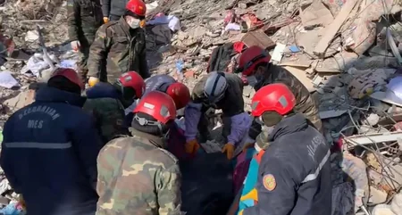 Azerbaijani rescuers save 53 people, pull out 729 bodies from rubble in Türkiye