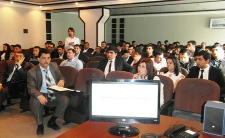 Azneftdə gənc mütəxəssislər üçün növbəti seminar keçirilib