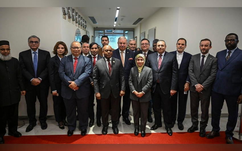 İstanbulda D-8 Təşkilatı Katibliyinin yeni binasının açılışı olub