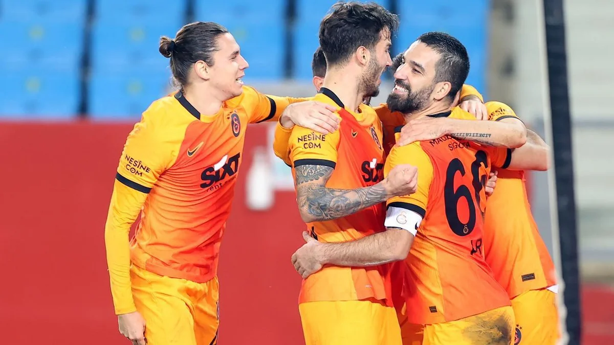 Qalatasaray liderliyə yüksəldi