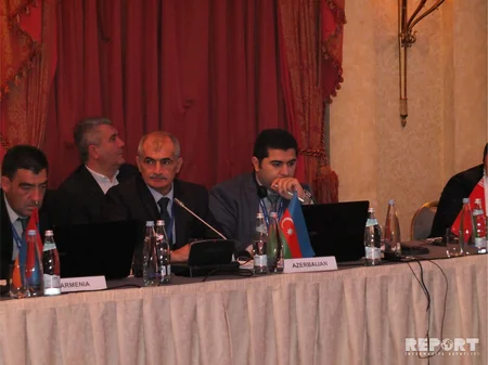 Tbilisidə mülki aviasiya marşrutlarının şaxələndirilməsi və inkişaf perspektivləri müzakirə olunub