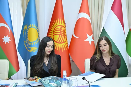 Leyla Aliyeva, Arzu Aliyeva visit Turkic Culture and Heritage Foundation