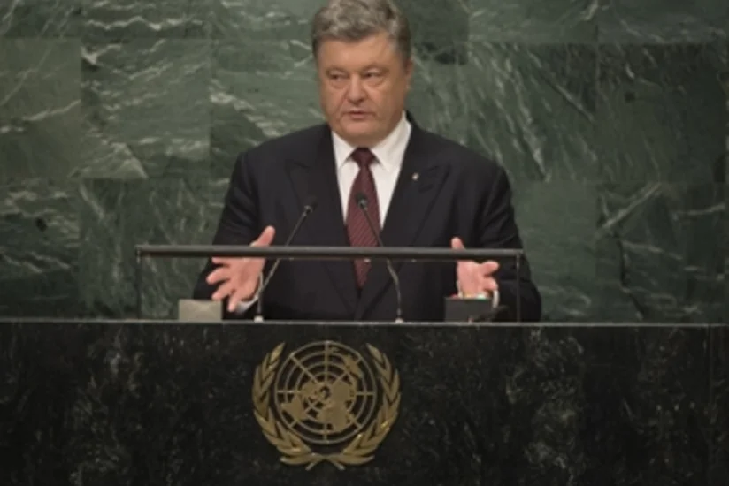 Порошенко: на Донбассе находятся 38 тыс. представителей незаконных военных формирований
