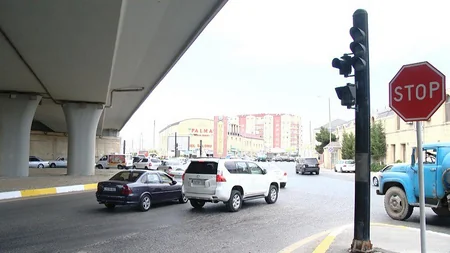 Masazır dairəsində sıxlığı azaltmaq üçün yeni yol hissəsi yaradılıb - VİDEO