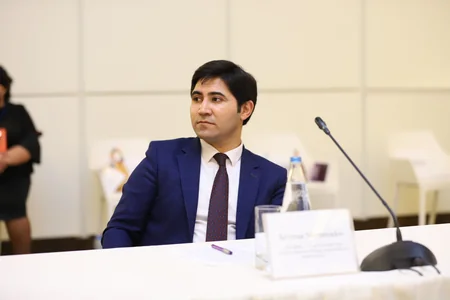 Qadına şiddətə son adlı dəyirmi masa keçirilib