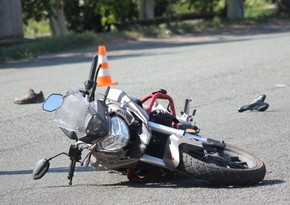 Qaxda motosiklet qəzaya uğrayıb, sürücü ölüb, cinayət işi açılıb - YENİLƏNİB