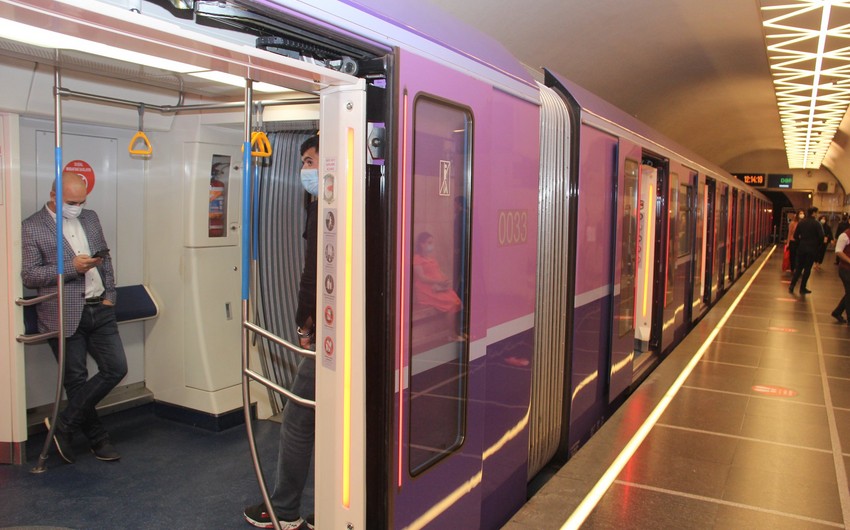 Bakı Metropoliteni Rusiya istehsalı olan daha 2 yeni qatarı xəttə buraxıb