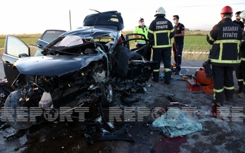 В Турции свадебный кортеж попал в ДТП, есть погибшие и раненые