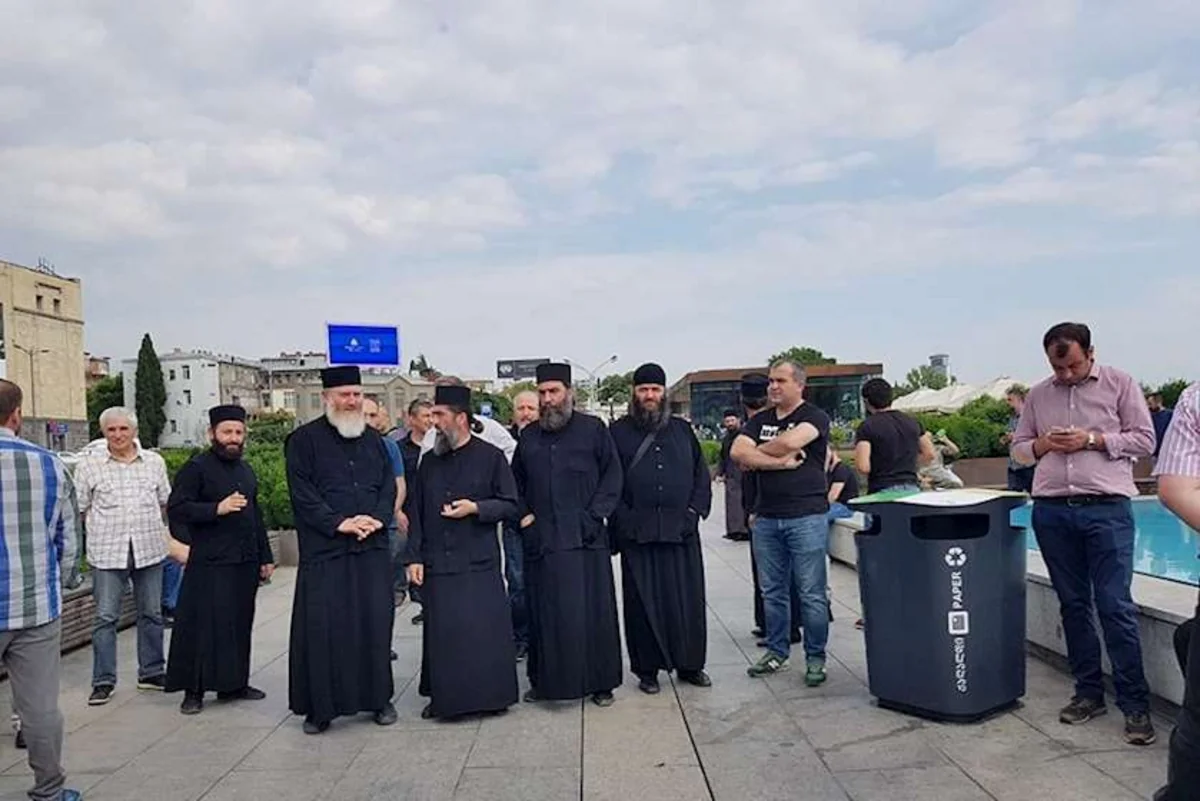 Tbilisidə cinsi azlıq tərəfdarlarının yürüşü növbəti dəfə təxirə salınıb