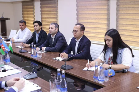 MEDİA-da Özbəkistanın rəsmi şəxsləri ilə görüş keçirilib