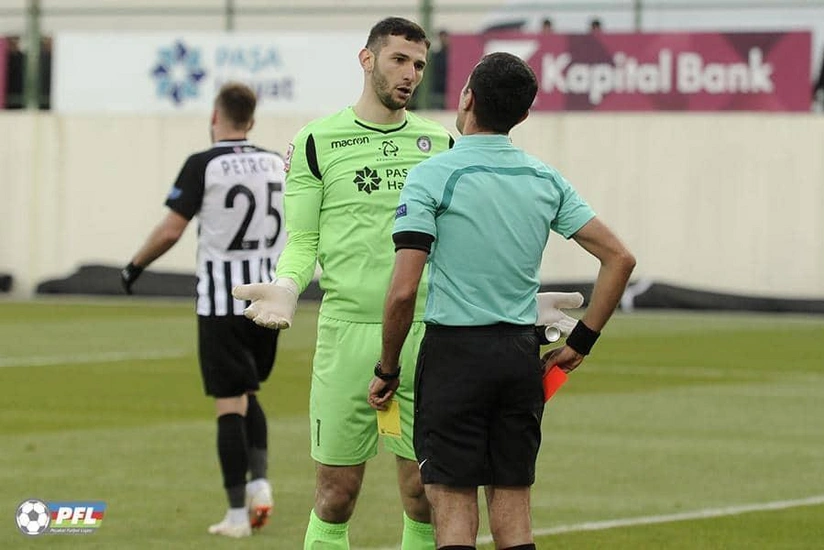 Sumqayıtın qapıçısı: Dostlarım koronavirusa yoluxub