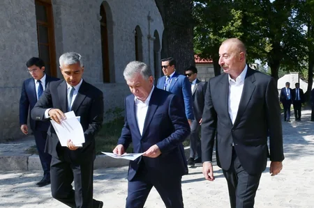 Azərbaycan ilə Özbəkistan prezidentləri və xanımları Şuşaya səfər ediblər - YENİLƏNİB