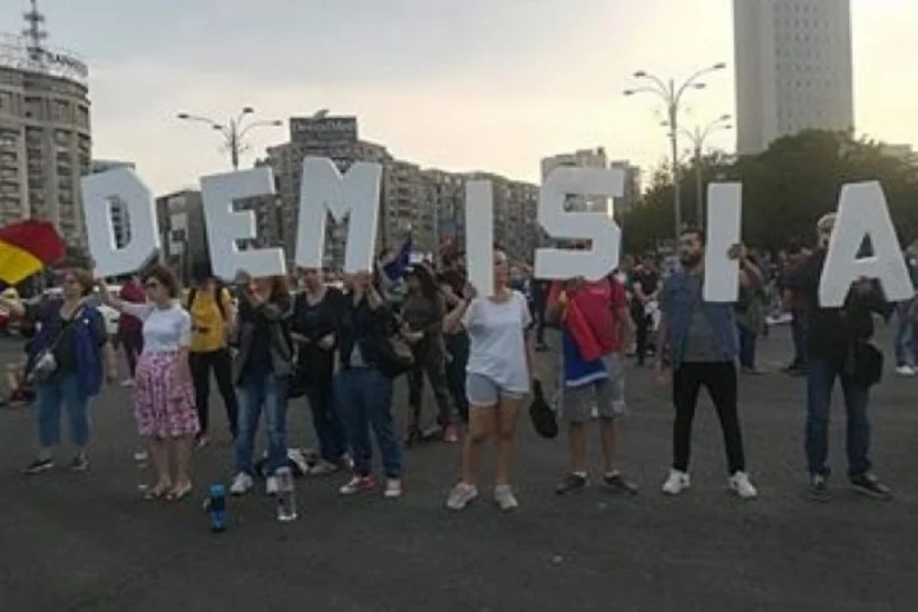 Rumıniyada baş nazirin istefası tələbilə aksiya keçirilib