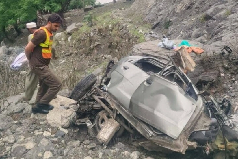 Pakistanda ağır yol qəzasında 8 nəfər ölüb