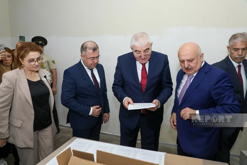 Milli Məclisə seçkilərlə əlaqədar altı milyon yarımdan çox seçki bülleteninin çapına başlanılıb