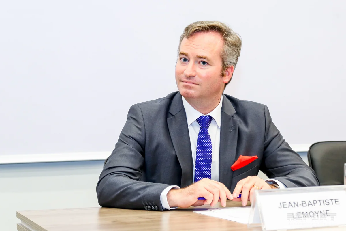 Генсек МИД: Франция старается для урегулирования нагорно-карабахского конфликта