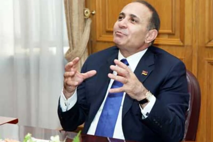 ​Ermənistan baş nazirinin ailəsinin inhisarçılığına etiraz olaraq askiya keçirilib