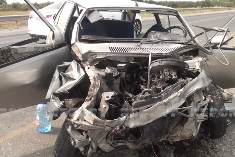 В Сабирабаде произошло ДТП, есть погибший и раненые