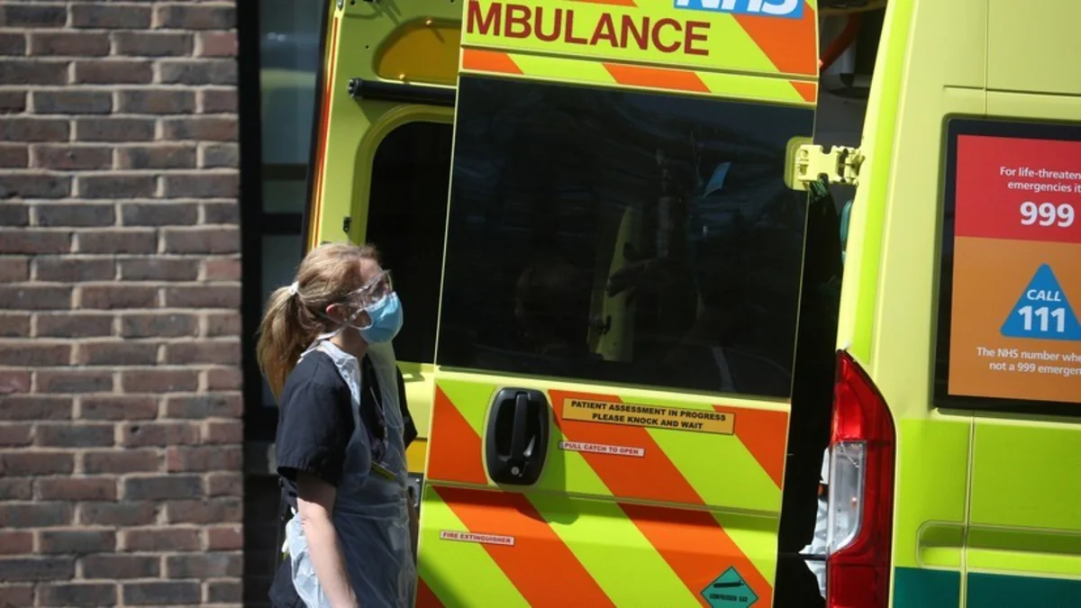 Britaniyada bir gündə koronavirusdan 412 nəfər ölüb