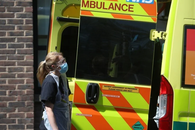 Britaniyada bir gündə koronavirusdan 412 nəfər ölüb