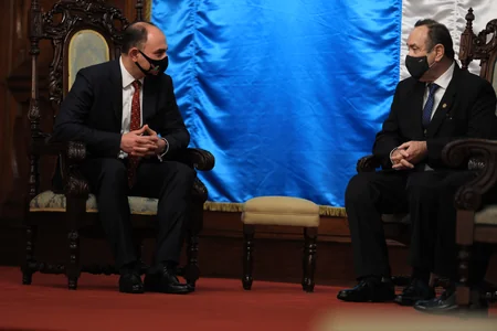 Qvatemala Prezidenti Azərbaycan diplomatını səfir təyinatı münasibətilə təbrik edib