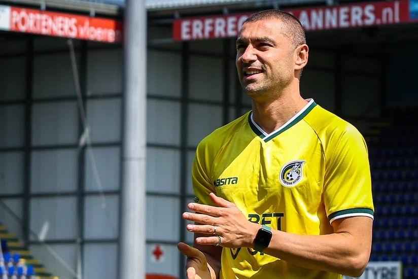 Burak Yılmaz peşəkar karyerasını başa vurub