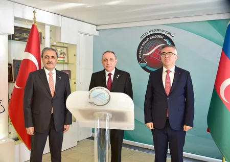 Baş prokuror Türkiyə Ali Məhkəməsinin sədrilə görüşdü