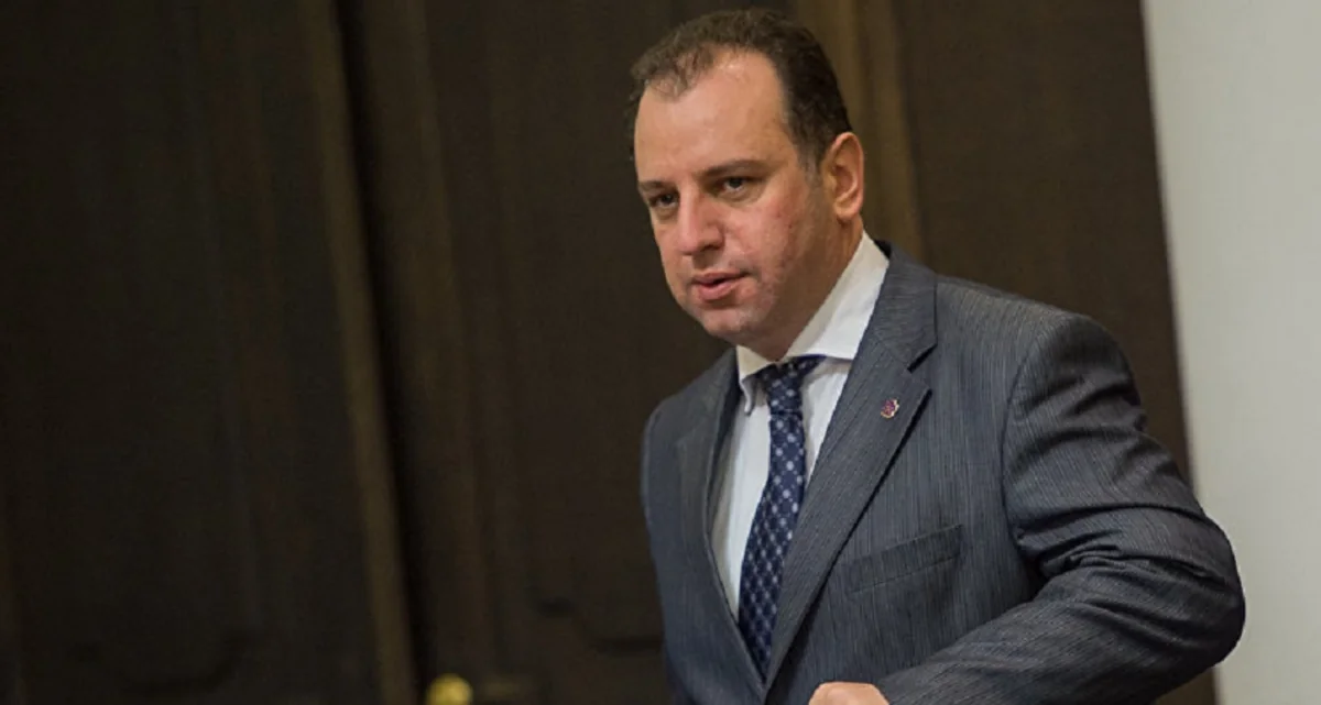 Armenian defense minister confesses: military conscription is in corruption - COMMENT