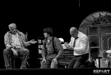 Fuad Poladovun “Azdrama”da sonuncu çıxışı - XATİRƏ FOTOREPORTAJI